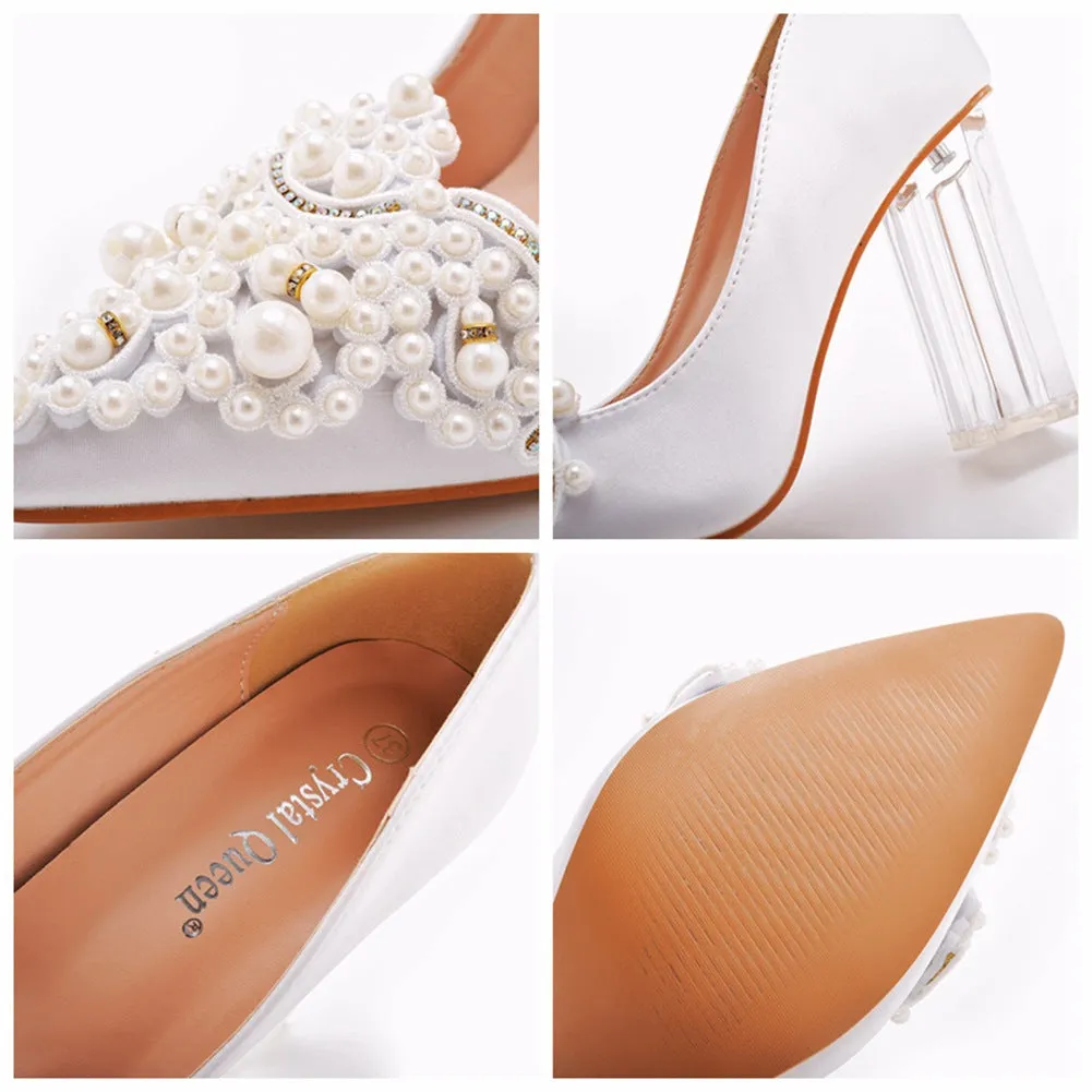 Chaussures de mariage en satin à bout pointu avec perles blanches