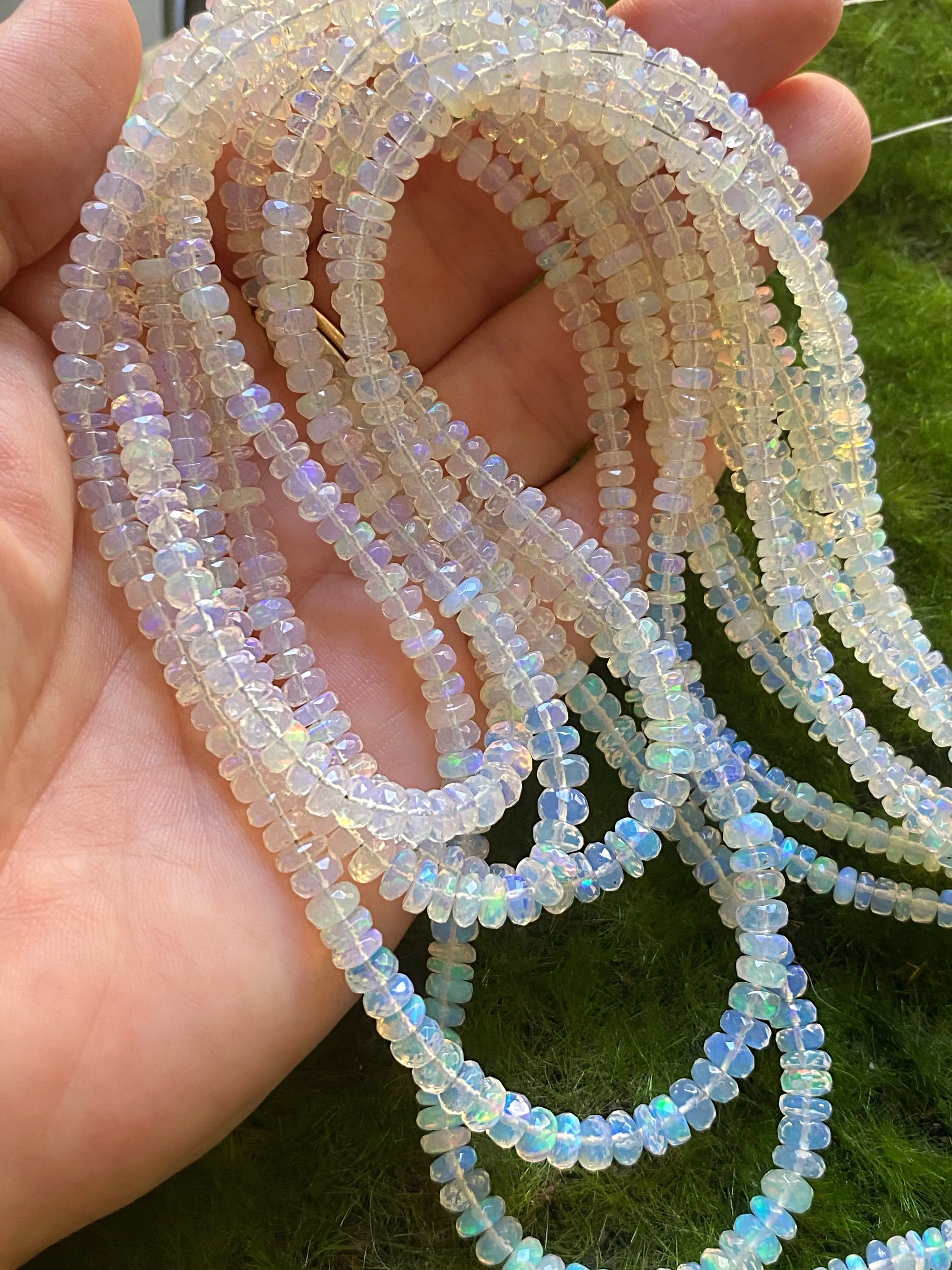 Ethiopian White Opal - Smaller Graduated 3-4mm Full Strands