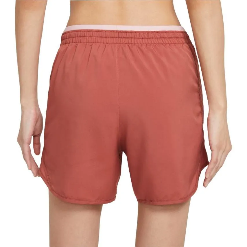 Nike TEMPO LUXE 5P SHORT MUJER