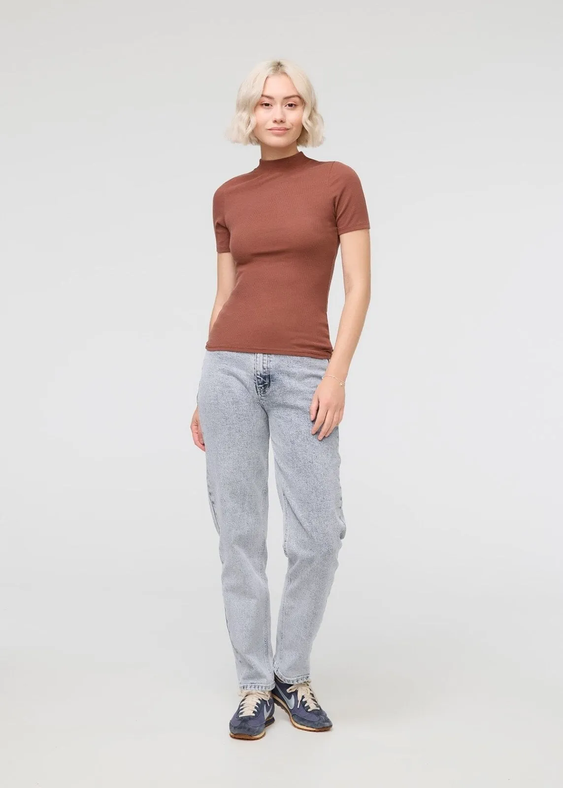 Ribbed Pima Mock Neck Tee - Rust