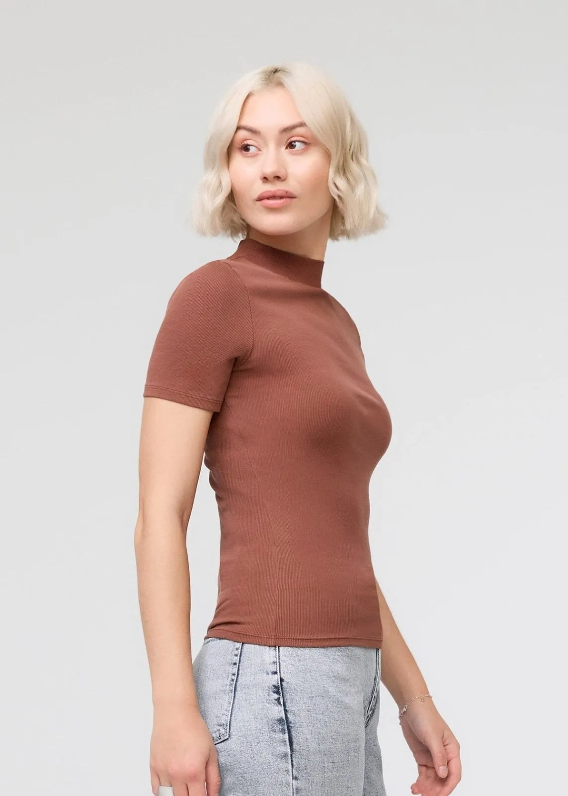 Ribbed Pima Mock Neck Tee - Rust