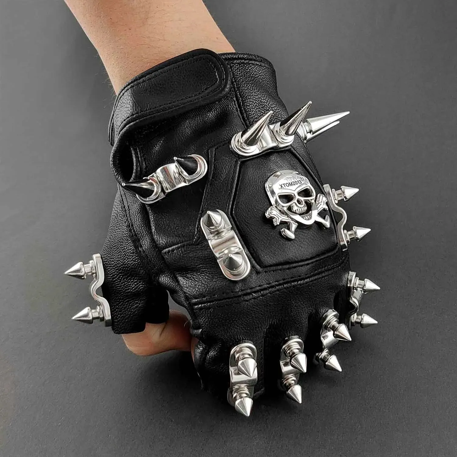 Rivet Leather Skull Trucker Motorcycle Fingerless Gloves for Men