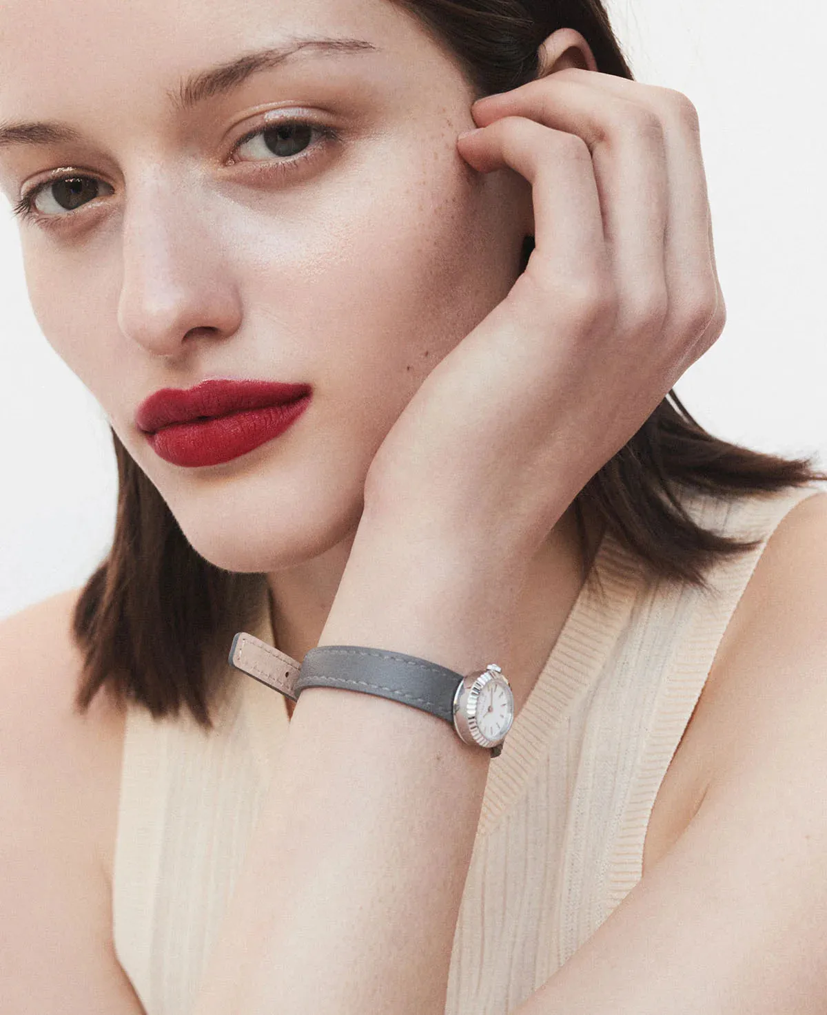 The Dot Watch || Dove Grey